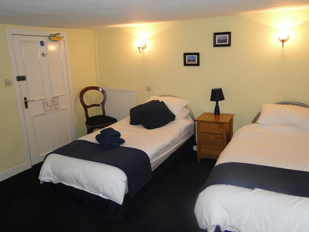 The Red Lion Inn Doune Zimmer foto